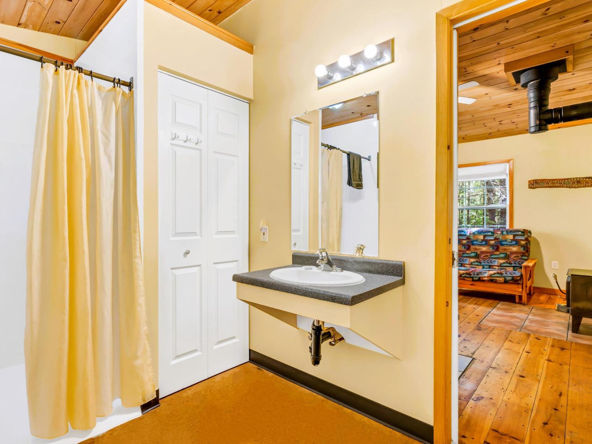 Mersey River Chalets A Nature Retreat Caledonia Bagian luar foto